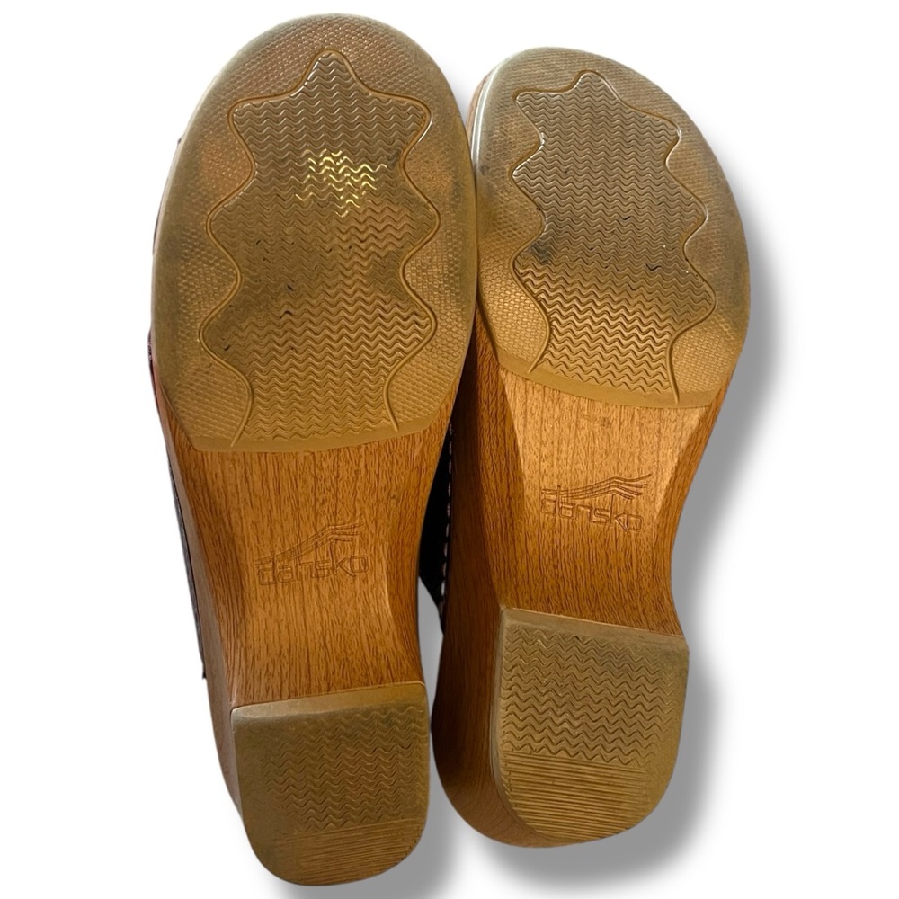 Dansko Sela Vintage Wedge Slip On Sandals Clogs Maroon Patent Leather size 39 - Picture 10 of 11